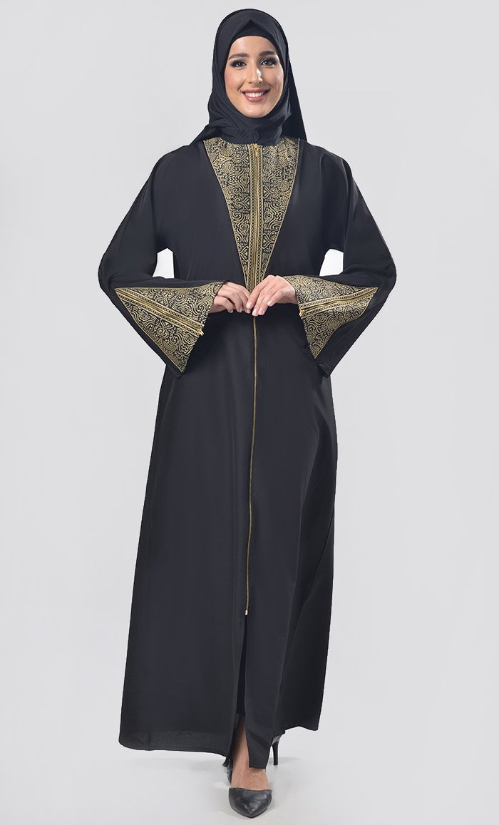 Beautiful Lace And Chain  Intricate Detailing Abaya